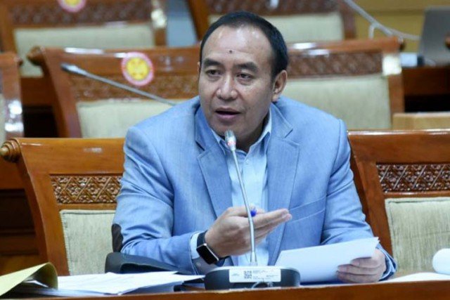 Marak Kasus Pungli, Komisi III Dorong KPK dan Polri Benahi Pengawasan Internal
