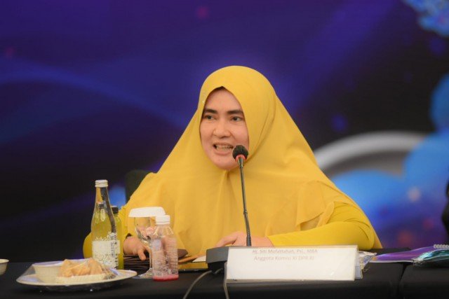 Komisi XI Dukung Program Petani Milenial Jawa Barat