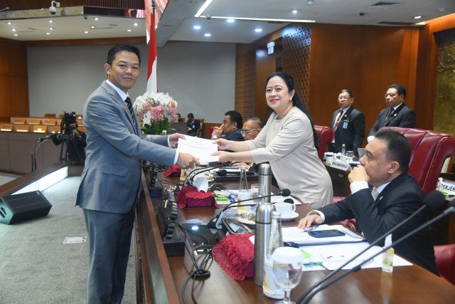 Rapat Paripurna DPR Sahkan RUU Pelarangan Senjata Nuklir Jadi UU