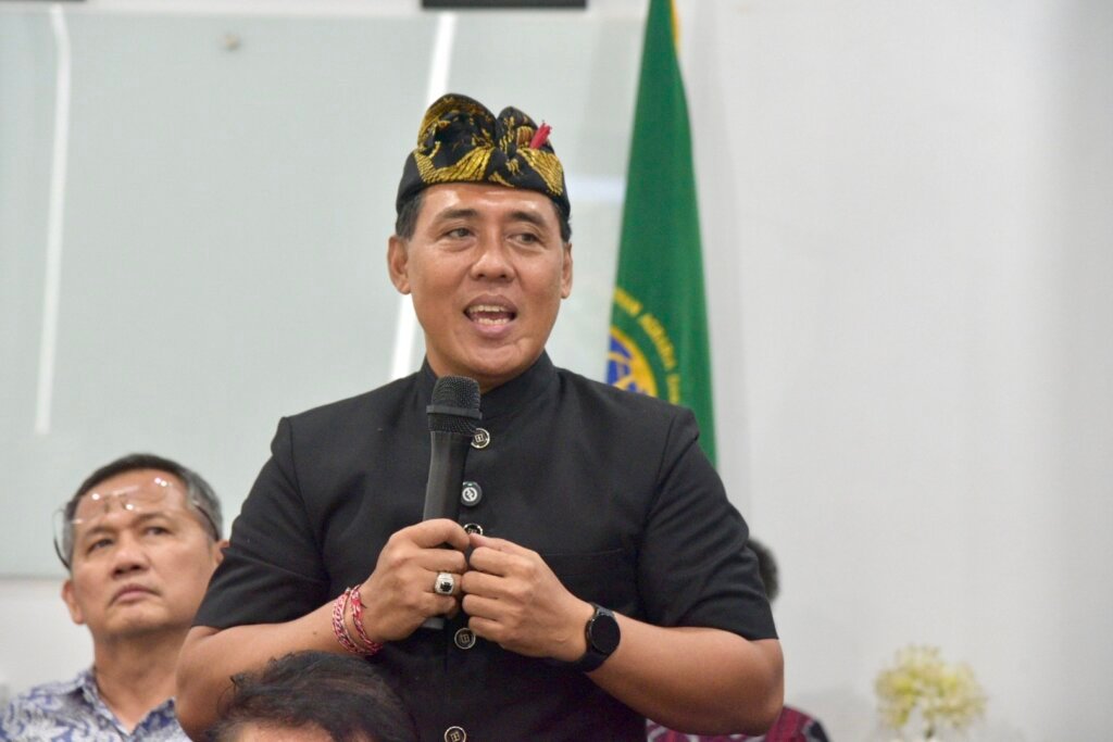 Hindari Praktik Pinjam-Nama, Bagus Adhi Ajak Warga Bali Jadi Tuan Rumah di Negeri Sendiri