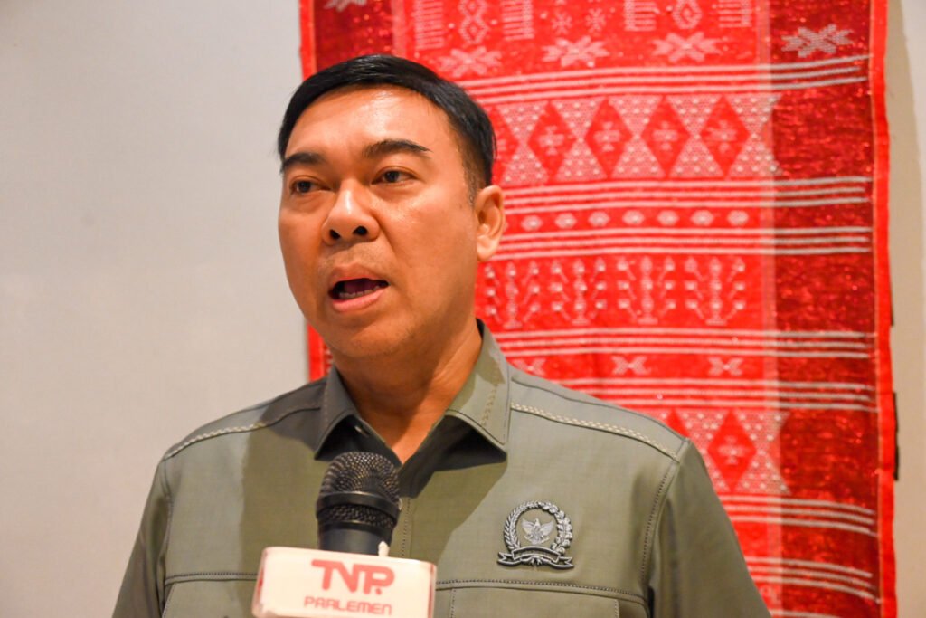 Rycko Menoza: Prabowo Realistis Ambil Sikap Relaksasi TKDN Guna Hadapi Tarif AS