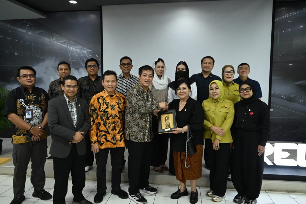 Produksi Alas Kaki Nasional Terhambat! Wakil Ketua Komisi VII DPR RI Soroti Minimnya Peternak Sapi Lokal dan Sulitnya Investasi Bahan Baku Utama