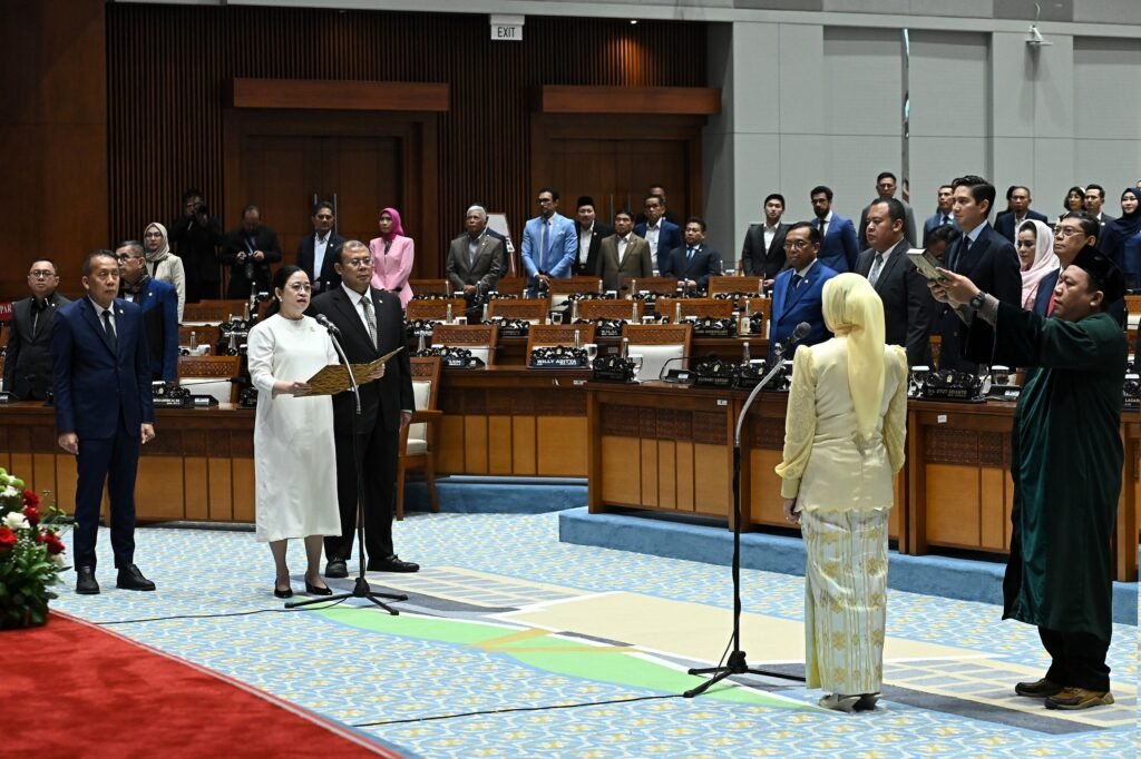 Adela Kanasya Adies Resmi Dilantik, Bawa Semangat Representasi Pemuda