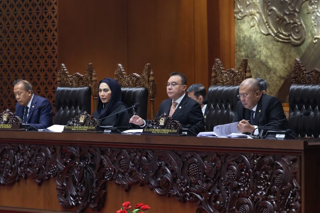 Paripurna DPR Sahkan RUU Polri, Perkuat Pengawasan dan Profesionalisme Kepolisian