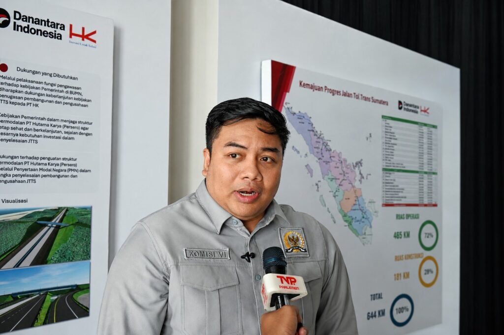 Berdiri di Bekas Rawa, Kawendra Lukistian: Lantai Huntara di Aceh Tamiang Perlu Diperkuat