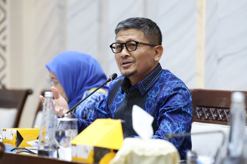 Amin Ak: Jangan Ratapi Rupiah Melemah, Perkuat Sektor Produktif Negara