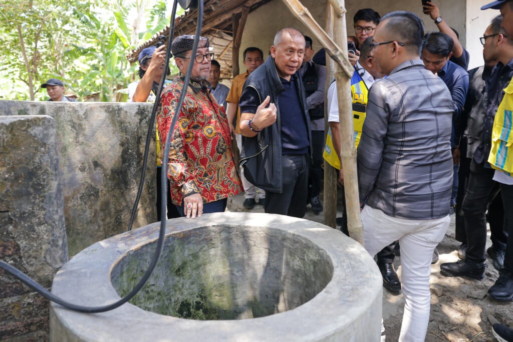 Empat Ribu Warga Terdampak, Saan Mustopa Soroti Krisis Air Bersih di Slangit