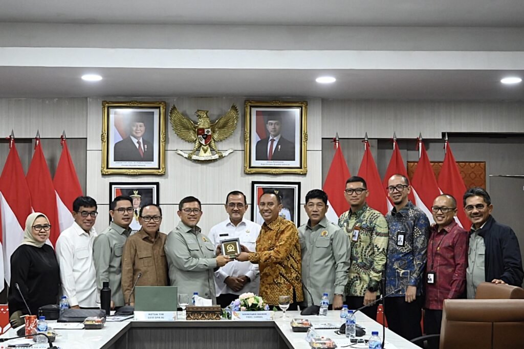 11 Pekerja PLN Sumsel yang Di-PHK Akan Kembali Bekerja