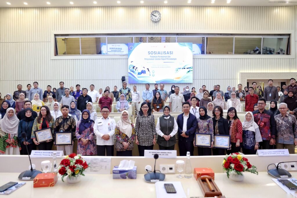 Pedoman Perekaman dan Catatan Rapat Perkuat Dukungan Persidangan