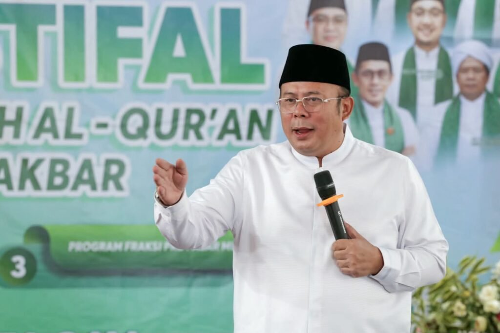 Kendalikan Inflasi dan Daya Beli, Waka DPR Gelar Pasar Murah di Bandung Barat