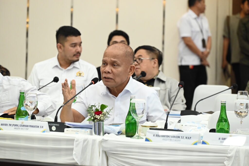 Sturman Panjaitan Dorong Pemerataan Investasi hingga Pulau Terluar Kepri