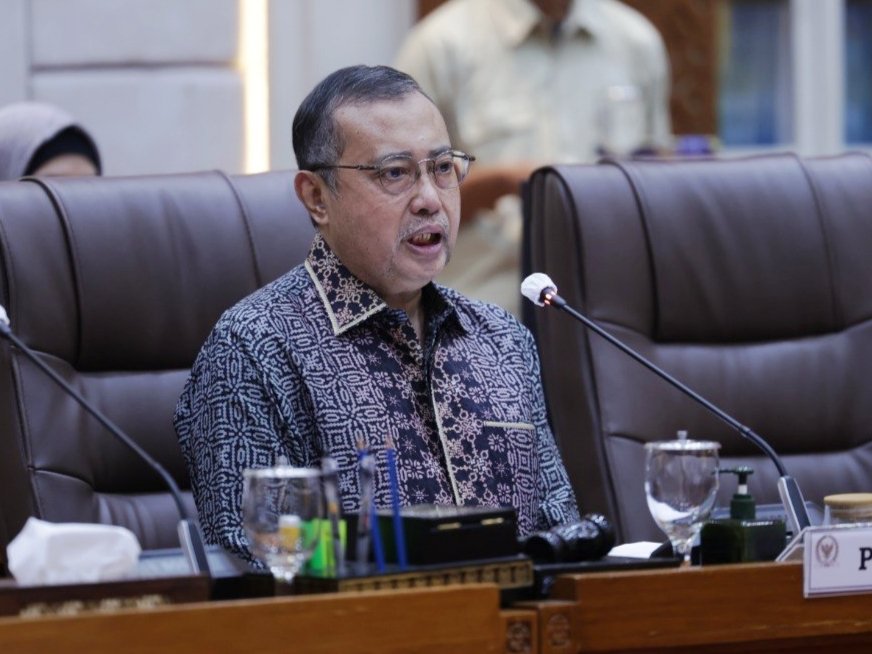 Yahya Zaini Minta Pemerintah Perkuat Layanan Kesehatan bagi Korban Karhutla